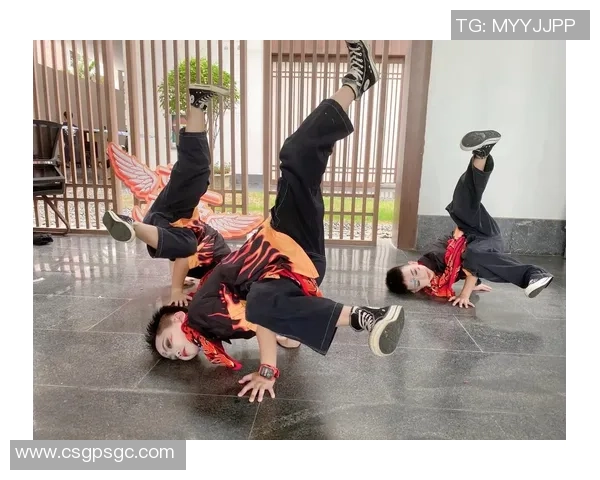 街舞文化的碰撞与传承深圳街舞队的盯防策略与团队精神探秘 街舞文化的碰撞与传承深圳街舞队的盯防策略与团队精神探秘